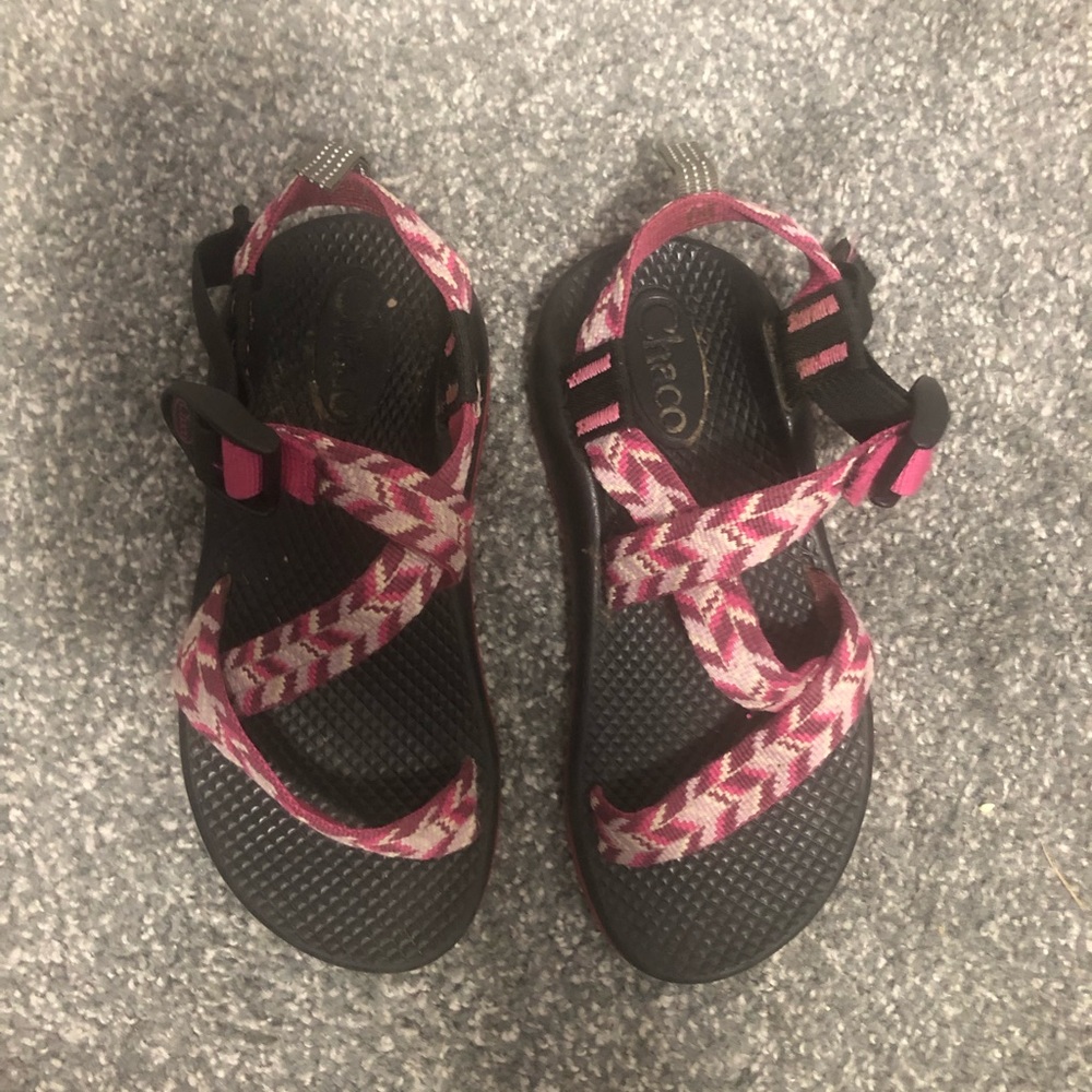 Chaco pink girls size 2